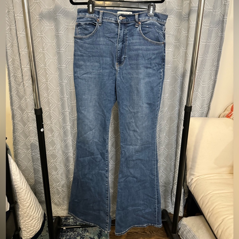 Abercrombie & Fitch Flare Jeans